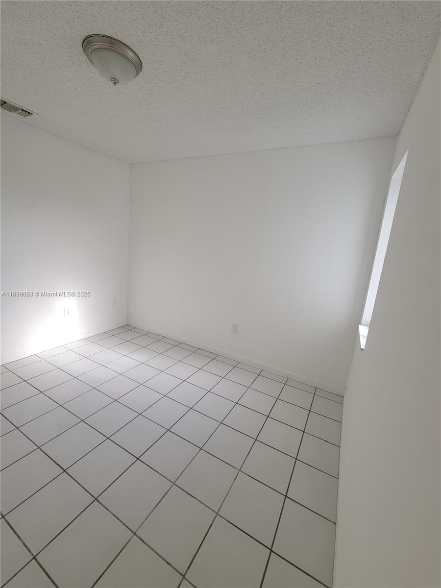 355 East 33rd Street, Unit 203 Hialeah, FL 33013 - Photo 13 of 13