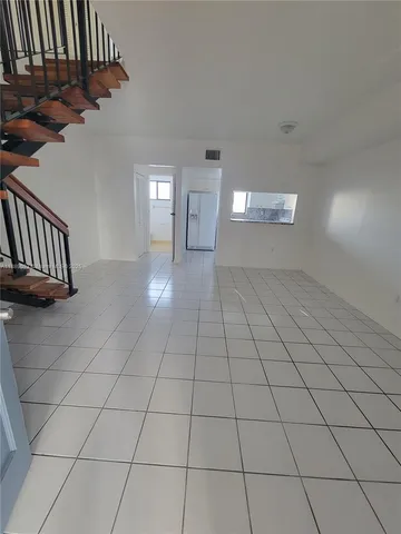 $2,250 | 355 East 33rd Street, Unit 203, Hialeah, FL 33013