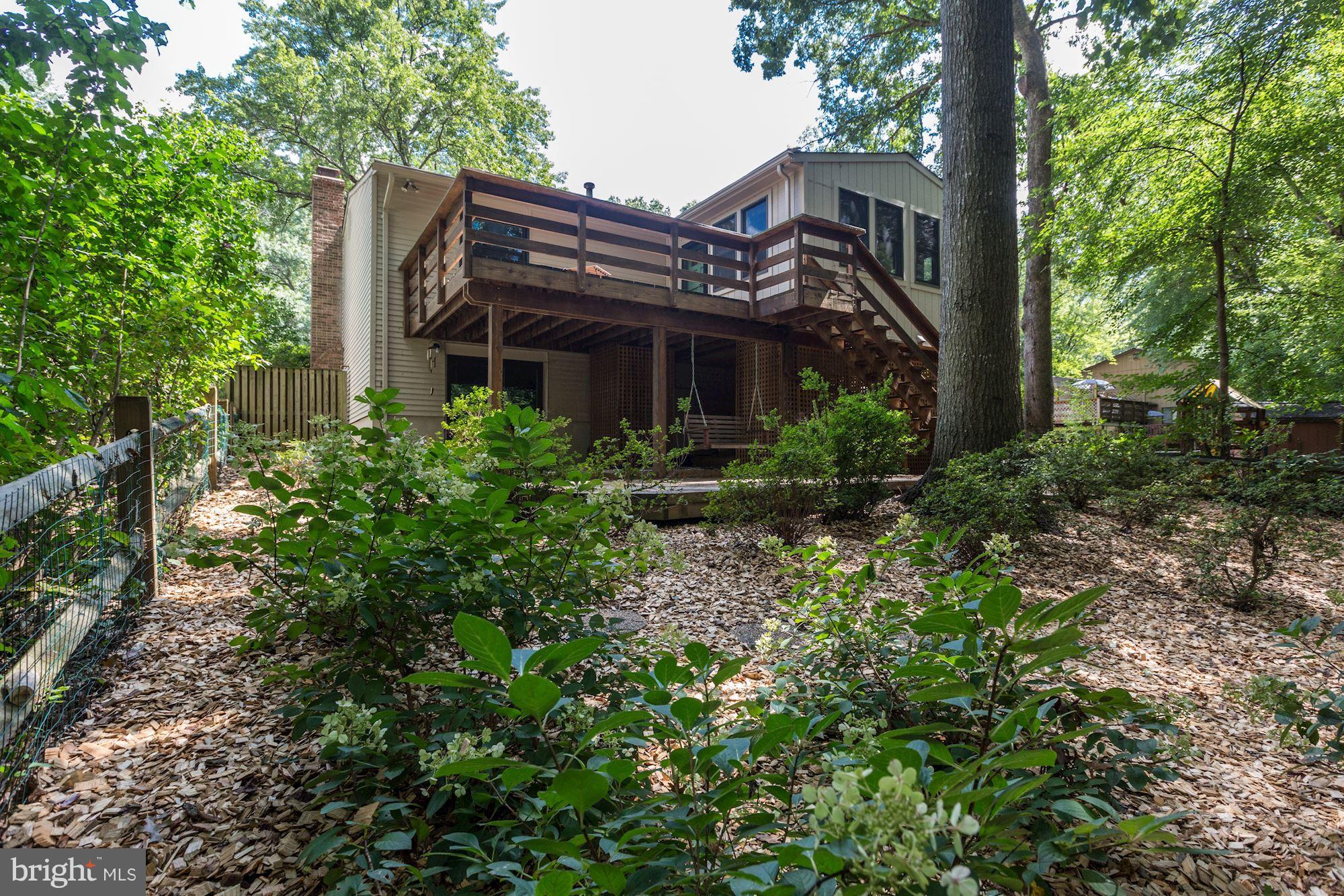 11570 Embers Court Reston, VA 20191 - Photo 30 of 30 a front view of house with a garden