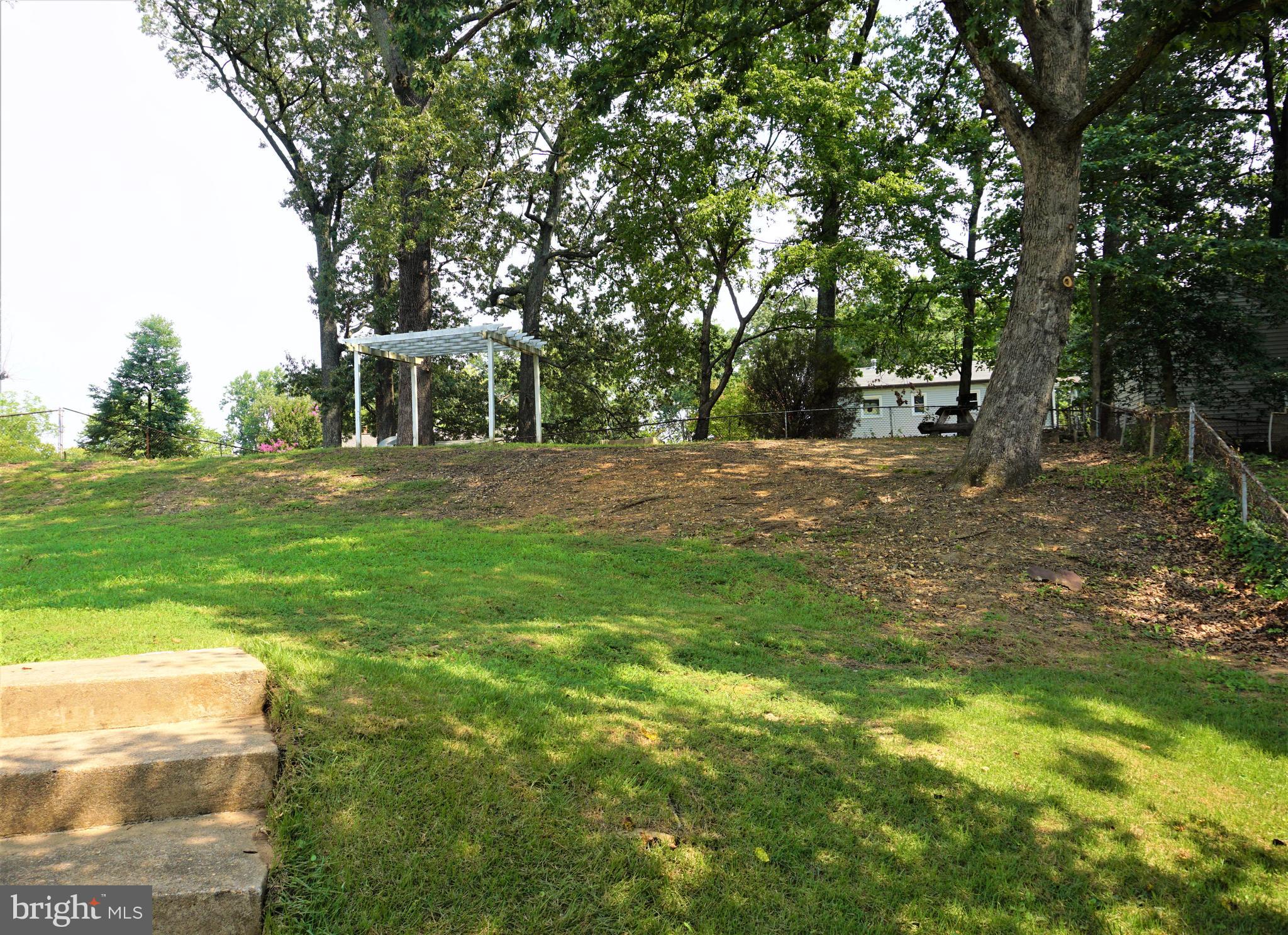 15135 Georgia Road Woodbridge, VA 22191 - Photo 17 of 19 Gallery Image 17