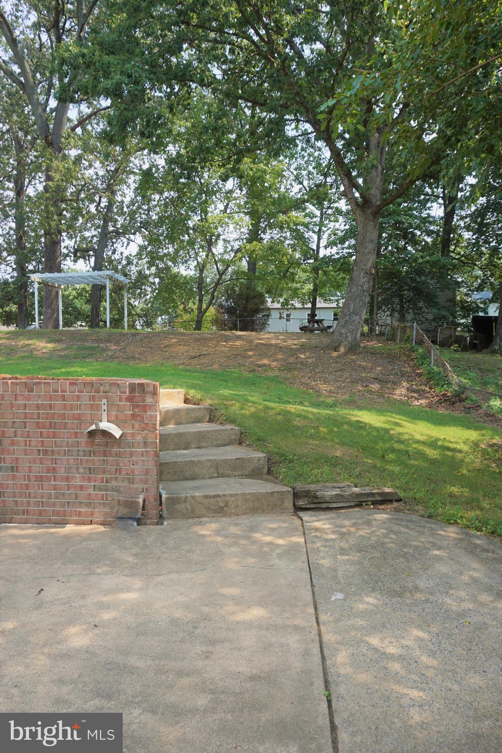 15135 Georgia Road Woodbridge, VA 22191 - Photo 18 of 19 Gallery Image 18