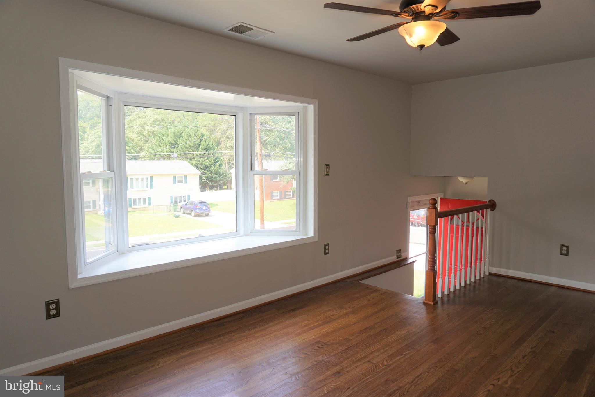 15135 Georgia Road Woodbridge, VA 22191 - Photo 5 of 19 Gallery Image 5