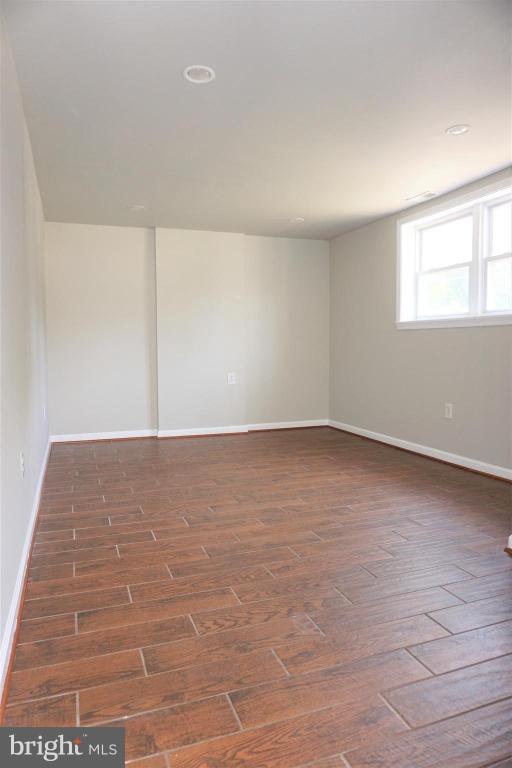 15135 Georgia Road Woodbridge, VA 22191 - Photo 10 of 19 Gallery Image 10