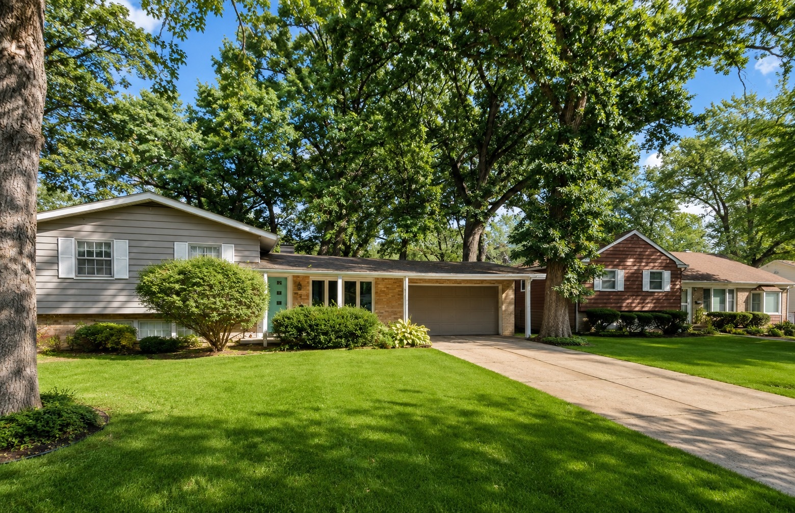 49 Briarcliff Road Montgomery, IL 60538 - Photo 1 of 14 Gallery Image 1