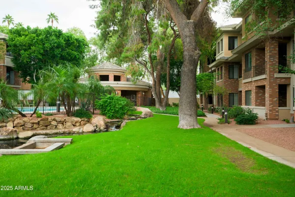 $449,000 | 2989 North 44th Street, Unit 2001, Phoenix, AZ 85018