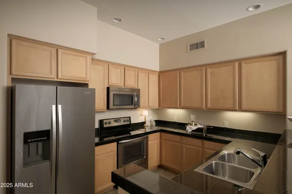 $449,000 | 2989 North 44th Street, Unit 2001, Phoenix, AZ 85018