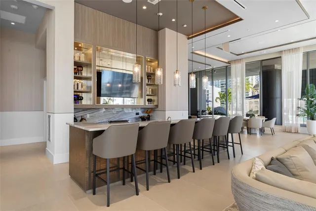 $2,100,000 | 275 1st Avenue South, Unit 1202, St. Petersburg, FL 33701