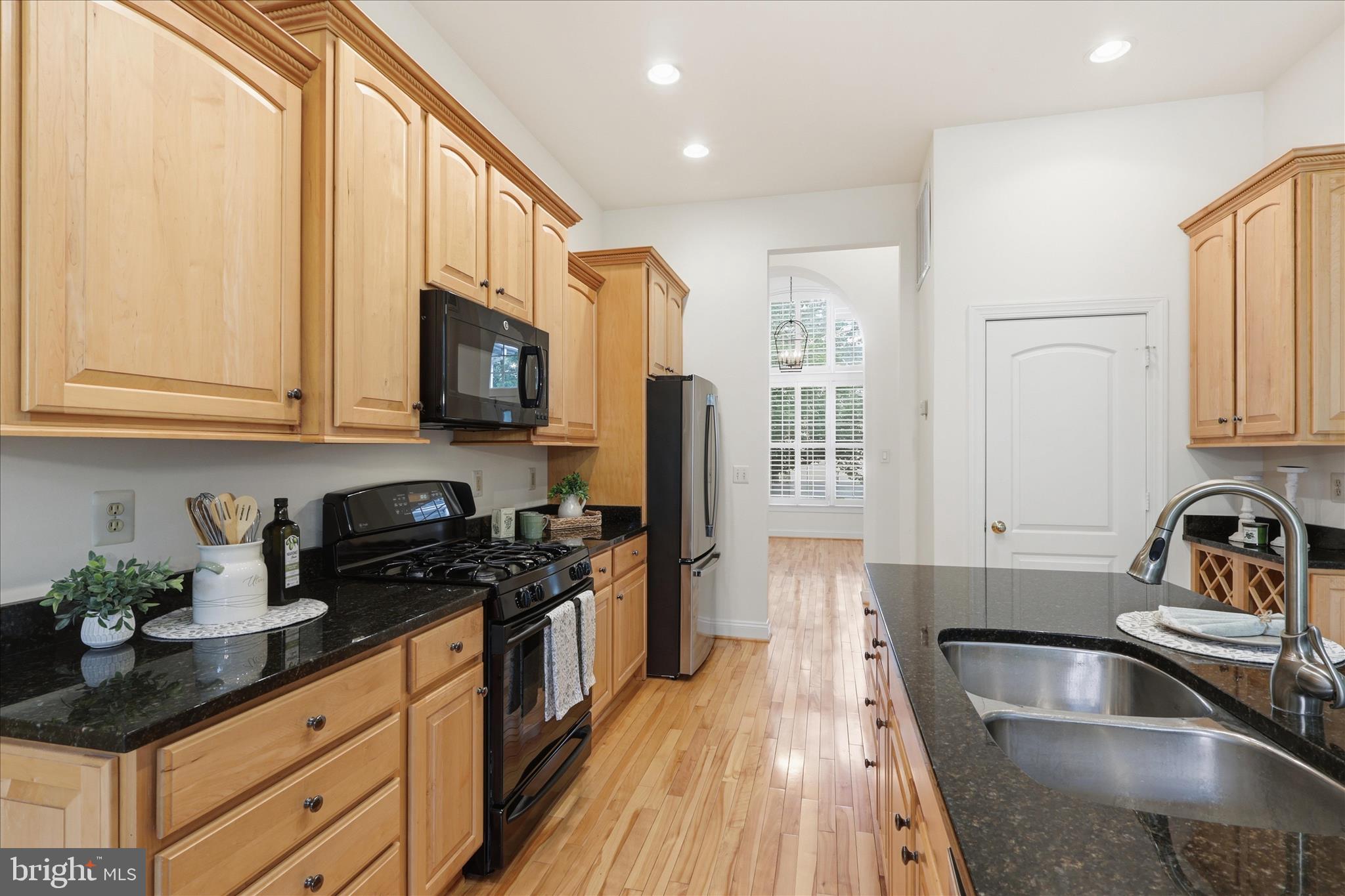 8277 Roxborough Loop Gainesville, VA 20155 - Photo 13 of 84