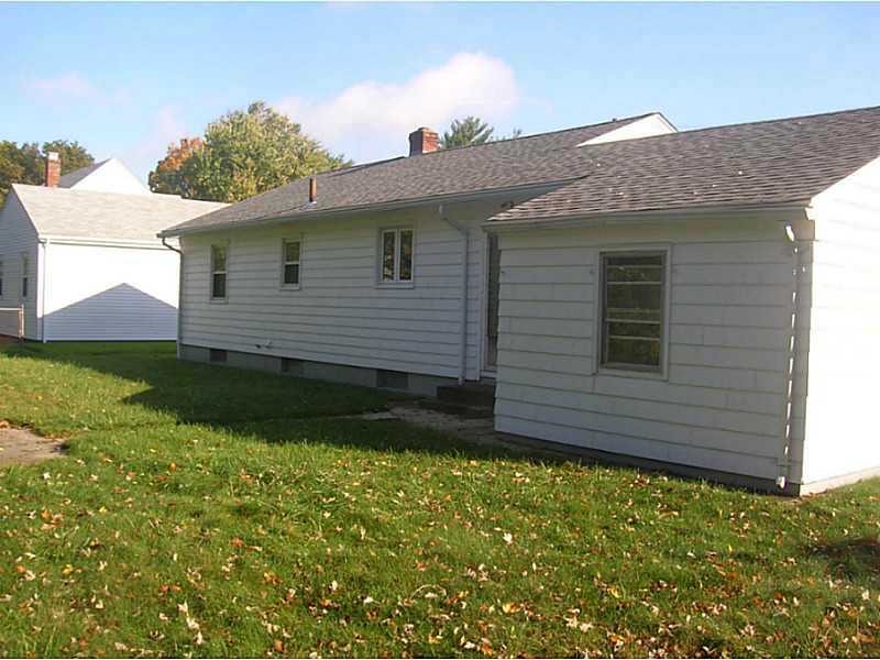 11 Bedford Road Cranston, RI 02910 - Photo 11 of 11 Exterior Back.