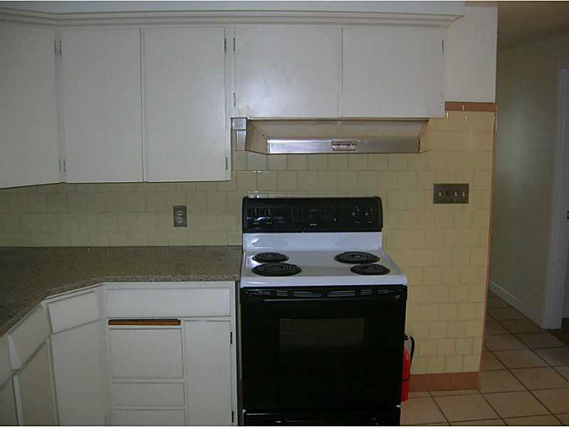 11 Bedford Road Cranston, RI 02910 - Photo 2 of 11 Kitchen.