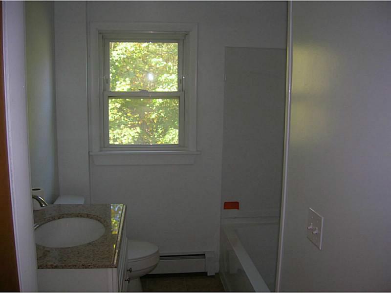 11 Bedford Road Cranston, RI 02910 - Photo 7 of 11 Bathroom.