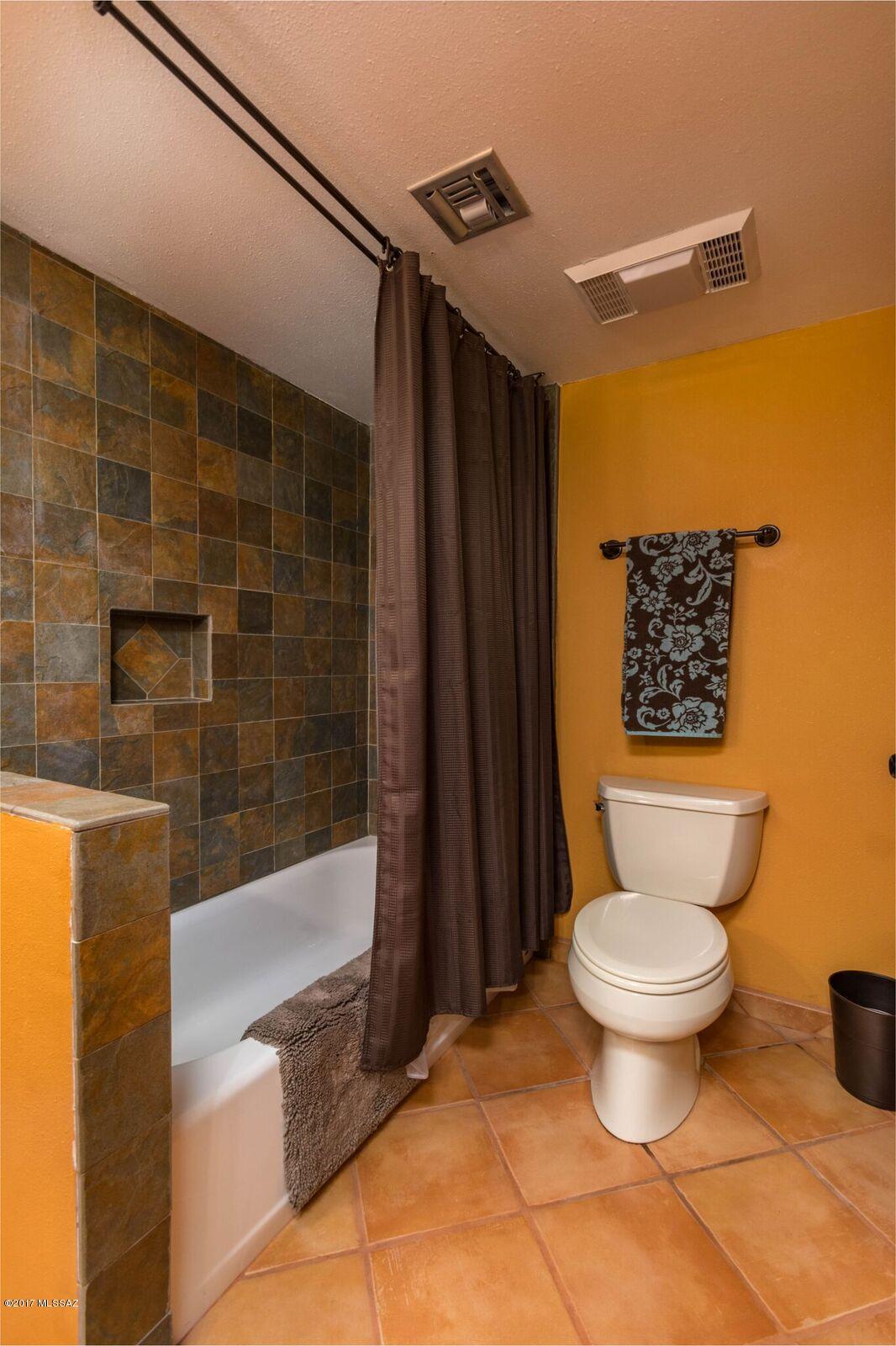 8250 East Cloud Road Tucson, AZ 85750 - Photo 17 of 32 Gallery Image 17