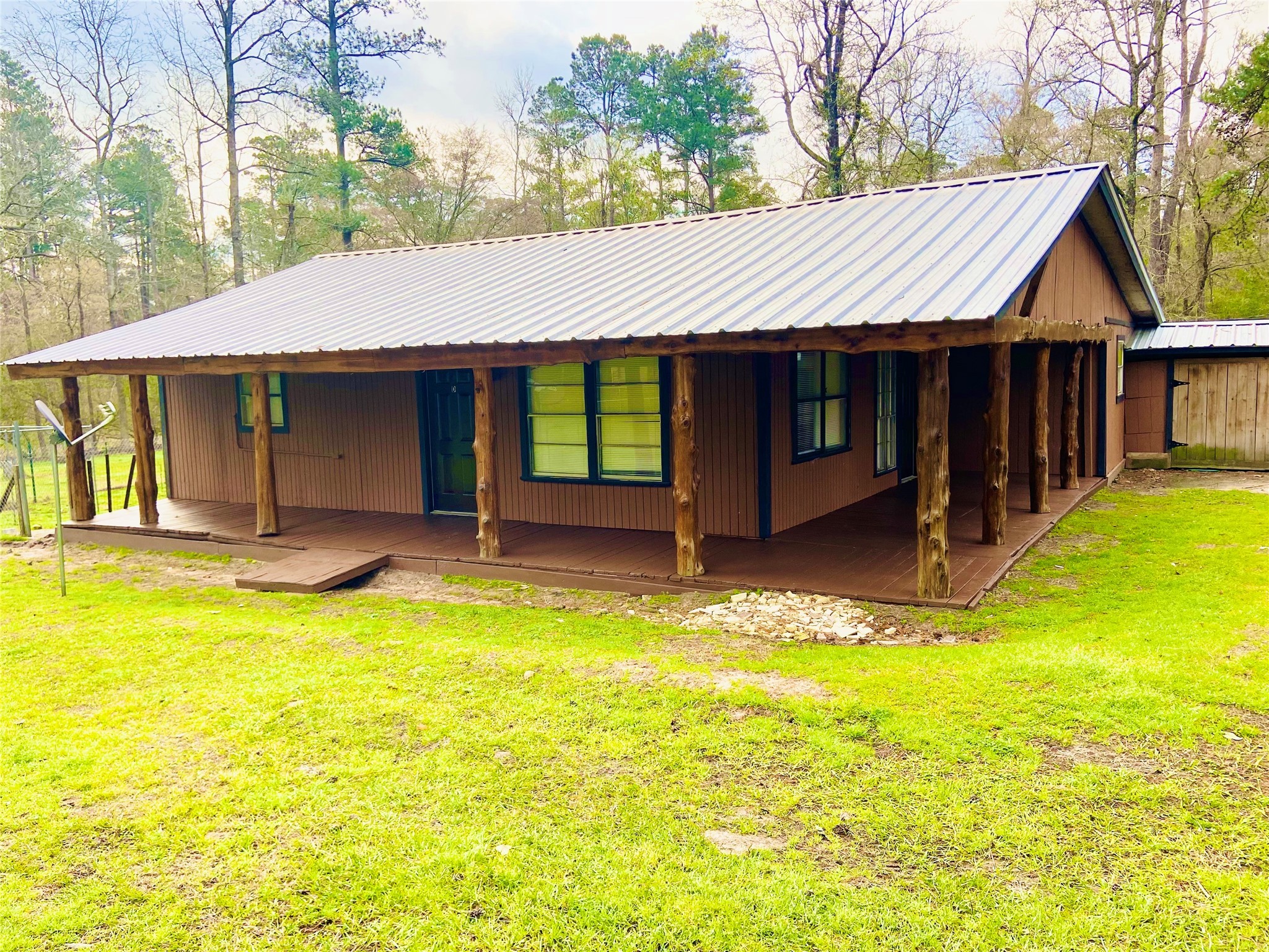 88 Gazebo Street, Unit D Huntsville, TX 77340 - Photo 2 of 16