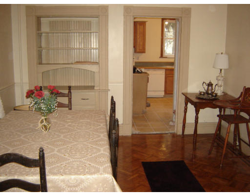 22 Vassar Street Springfield, MA 01109 - Photo 3 of 26 Gallery Image 3