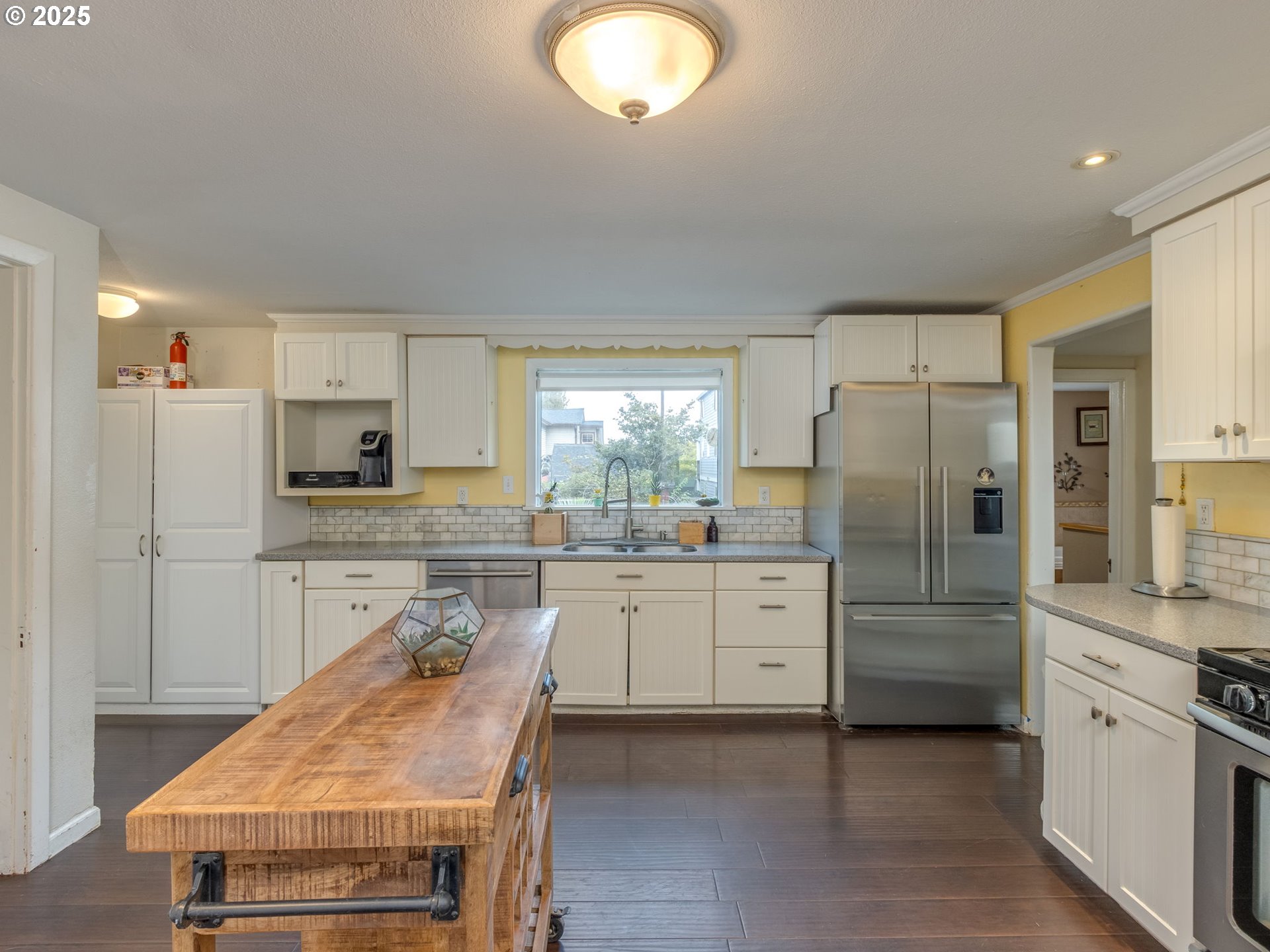 1833 D Street Forest Grove, OR 97116 - Photo 13 of 46 Dining Room