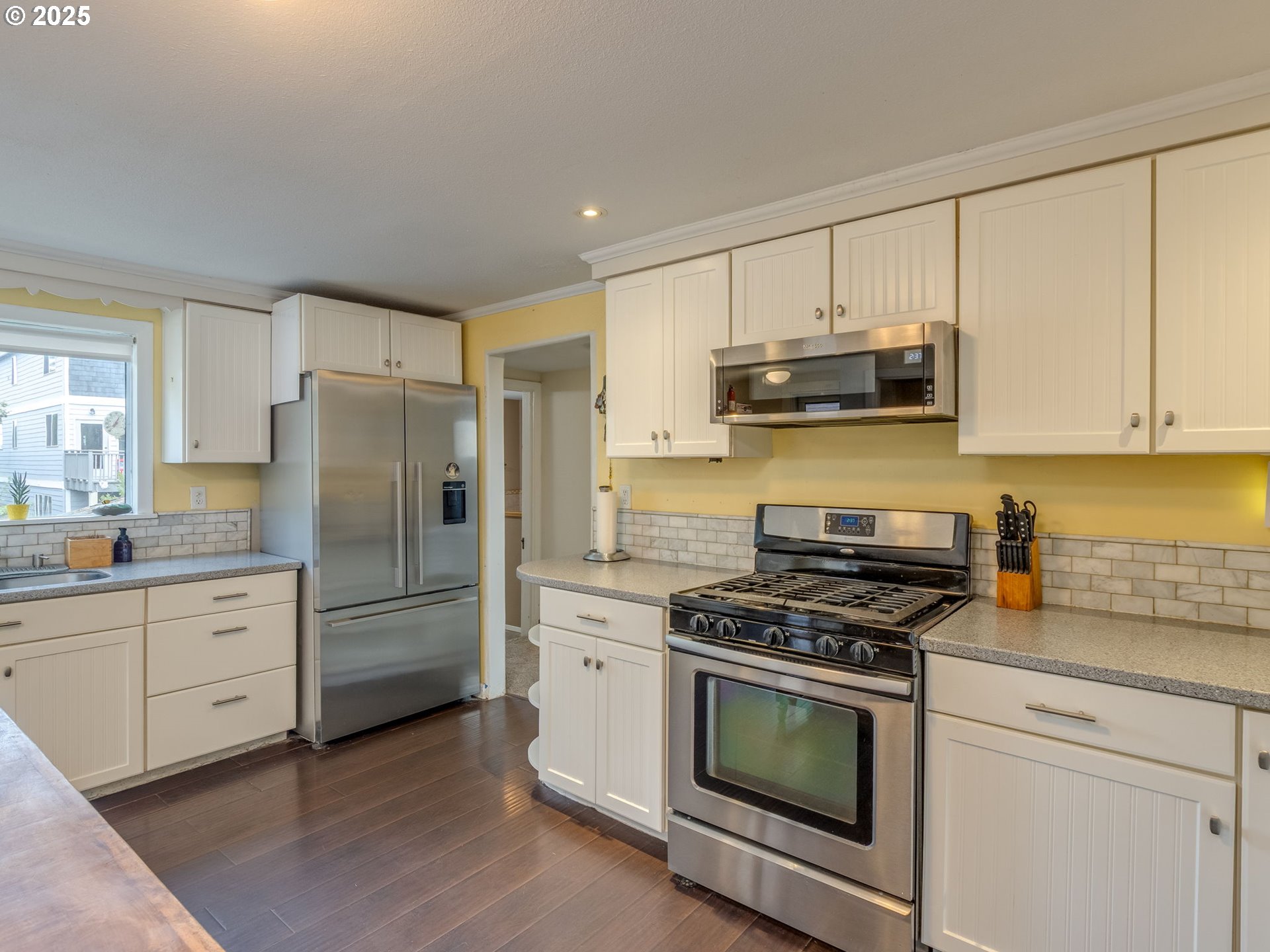 1833 D Street Forest Grove, OR 97116 - Photo 14 of 46 Kitchen