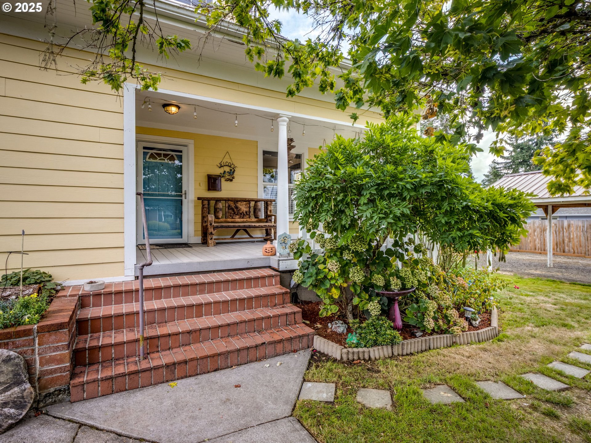 1833 D Street Forest Grove, OR 97116 - Photo 3 of 46 Front Yard
