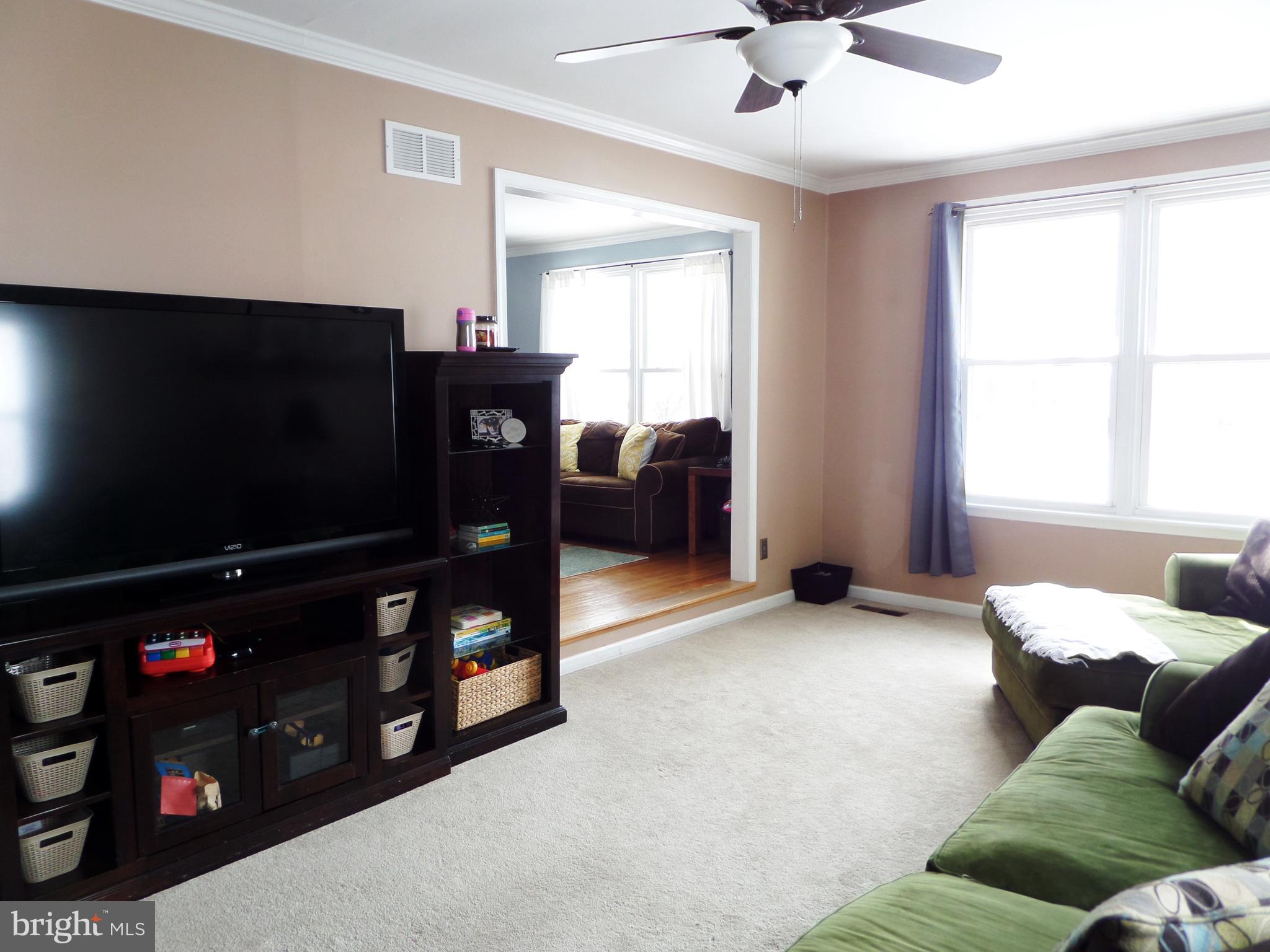 922 Independence Road Norristown, PA 19403 - Photo 12 of 37 Gallery Image 12