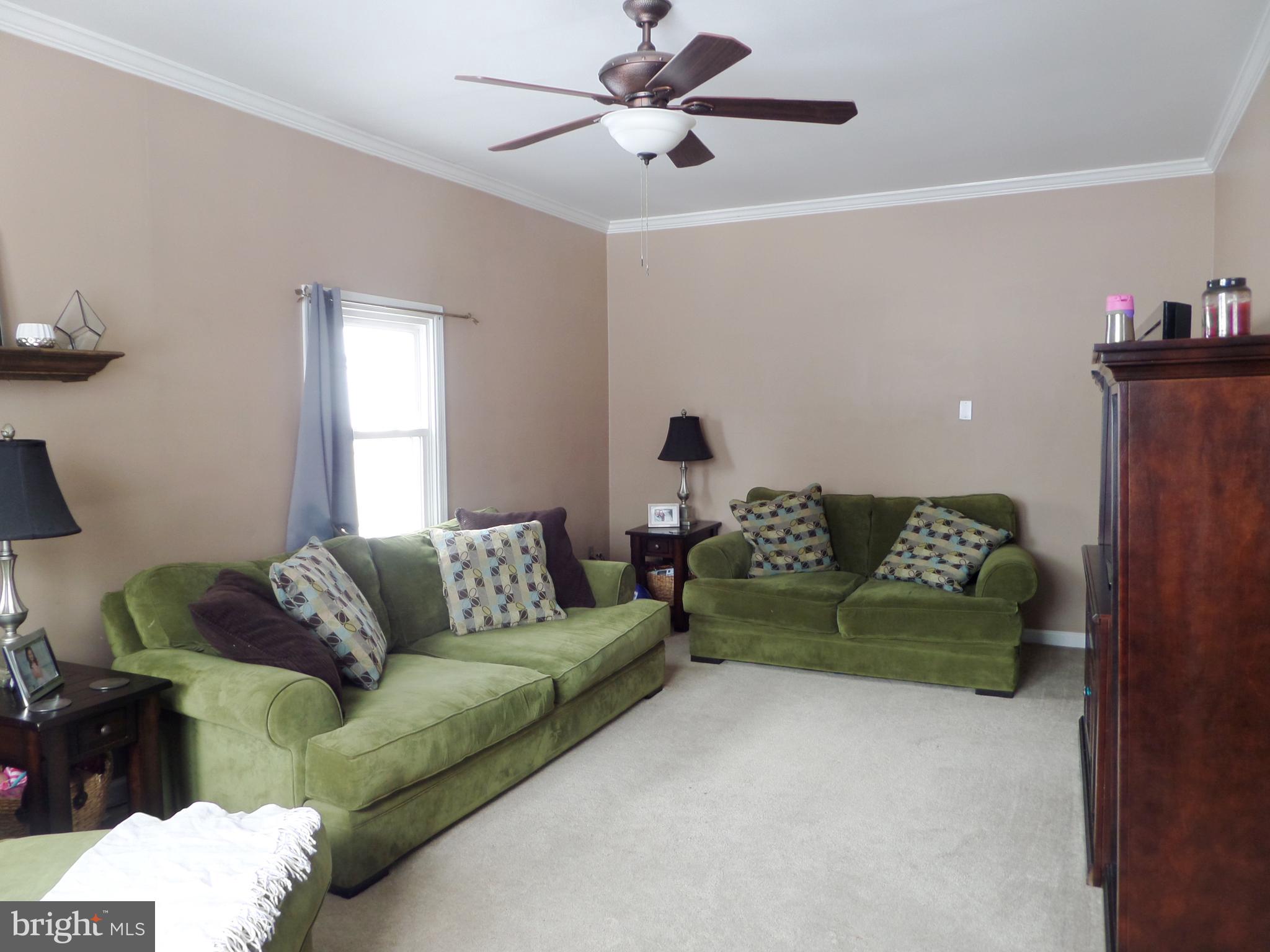 922 Independence Road Norristown, PA 19403 - Photo 13 of 37 Gallery Image 13