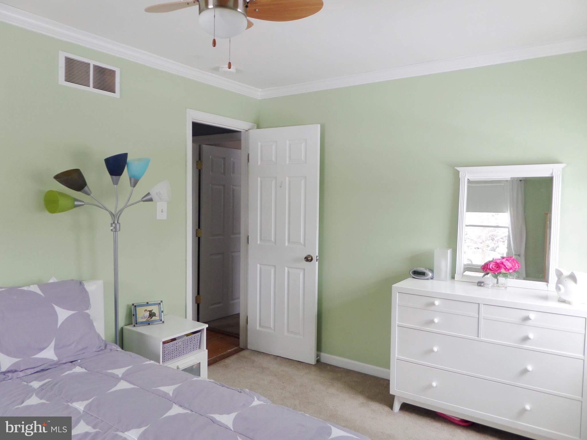 922 Independence Road Norristown, PA 19403 - Photo 24 of 37 Gallery Image 24