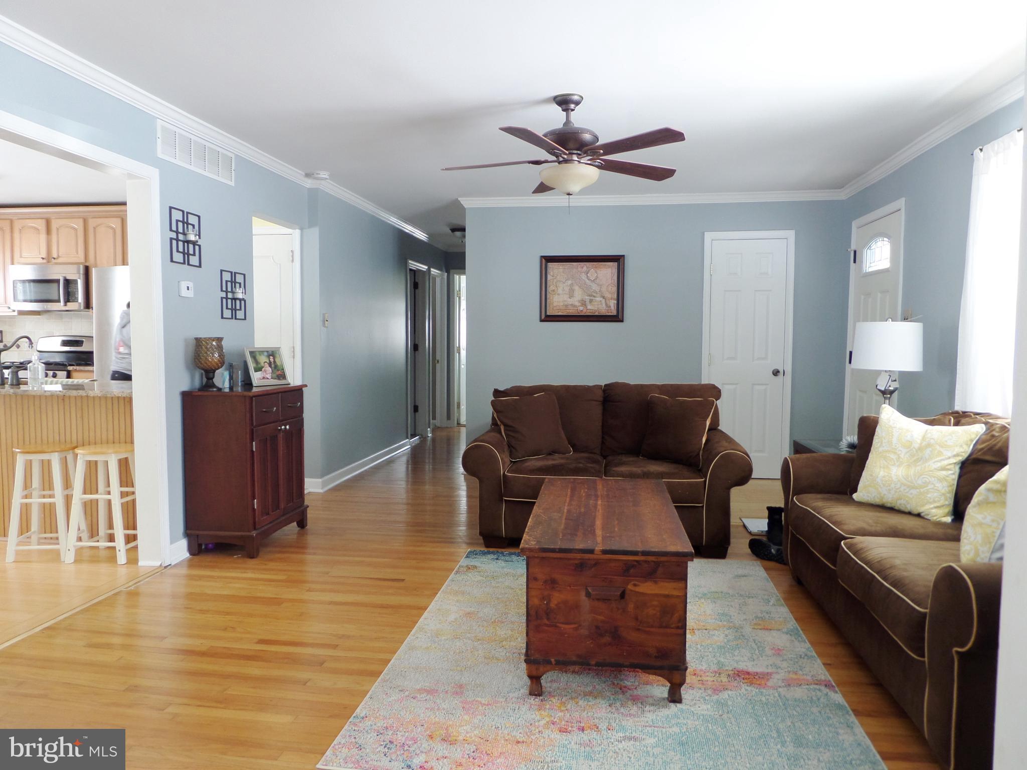922 Independence Road Norristown, PA 19403 - Photo 4 of 37 Gallery Image 4