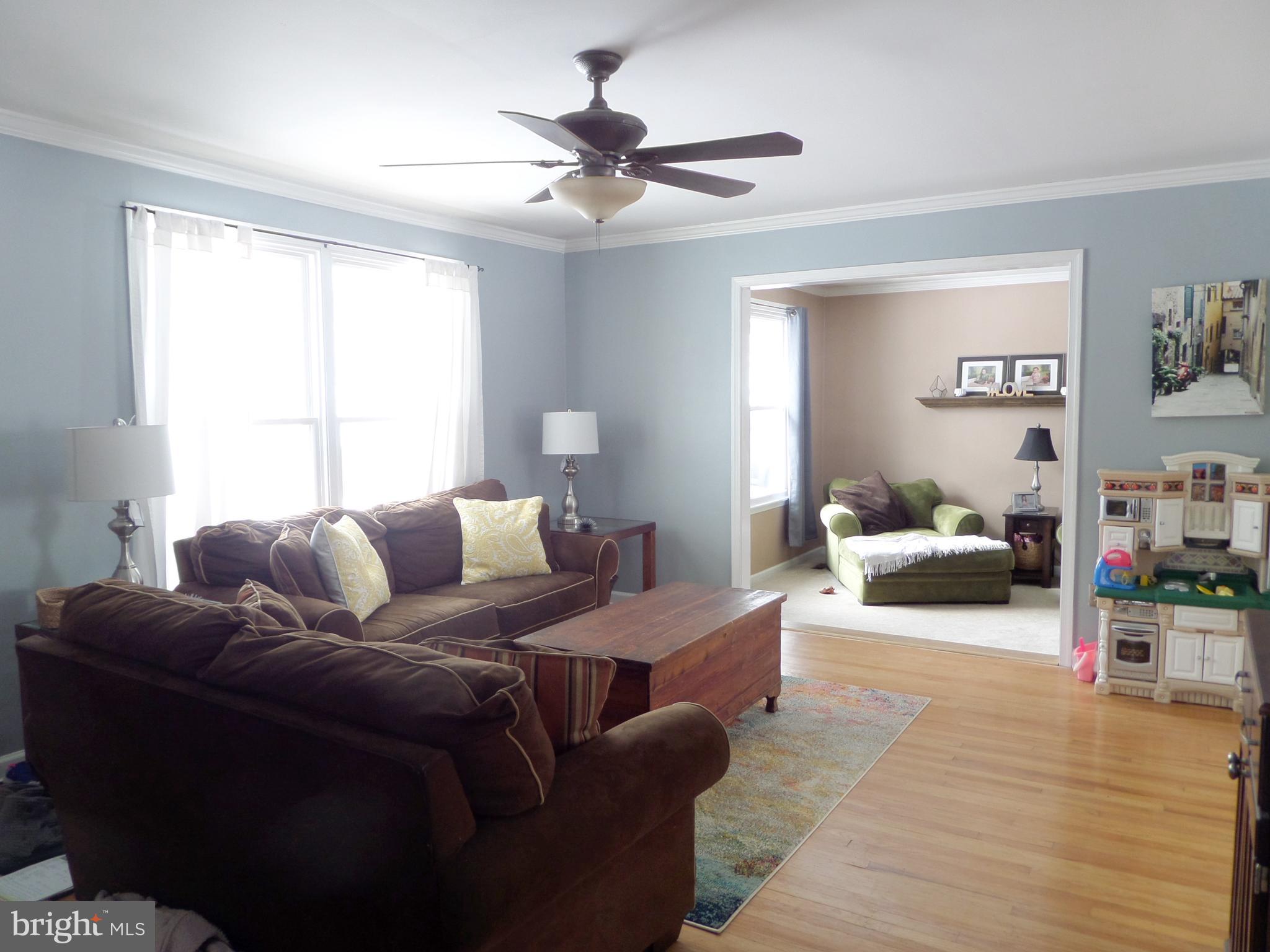 922 Independence Road Norristown, PA 19403 - Photo 5 of 37 Gallery Image 5