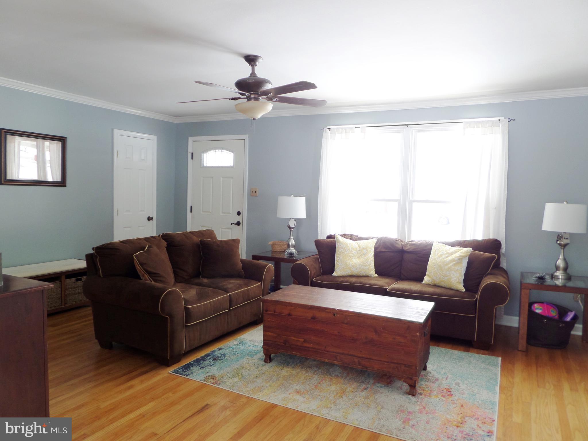 922 Independence Road Norristown, PA 19403 - Photo 6 of 37 Gallery Image 6
