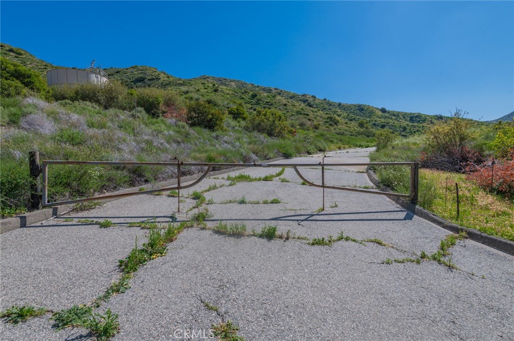 28741 Williams Canyon Road Silverado, CA 92676 - Photo 32 of 36