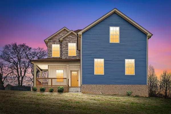 $2,000 | 1395 Holden Drive, Clarksville, TN 37042