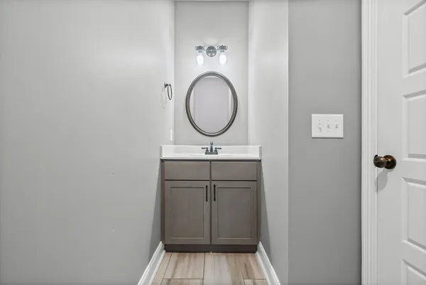 $2,000 | 1395 Holden Drive, Clarksville, TN 37042