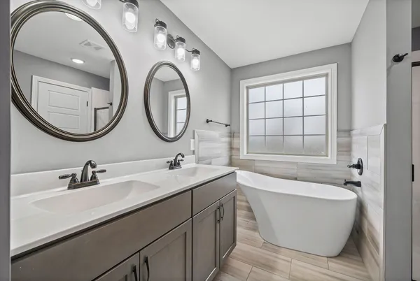 $2,000 | 1395 Holden Drive, Clarksville, TN 37042