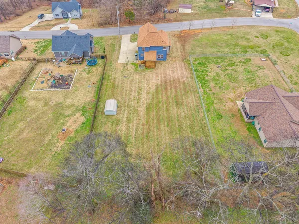 $2,000 | 1395 Holden Drive, Clarksville, TN 37042