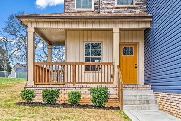 $2,000 | 1395 Holden Drive, Clarksville, TN 37042