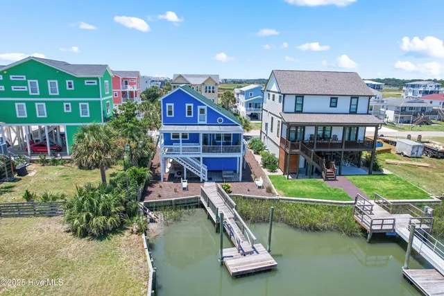 $859,000 | 108 Tarpon Drive, Holden Beach, NC 28462