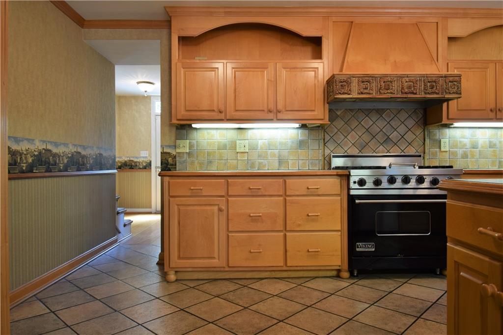 2921 North Limestone Street Springfield, OH 45503 - Photo 9 of 45