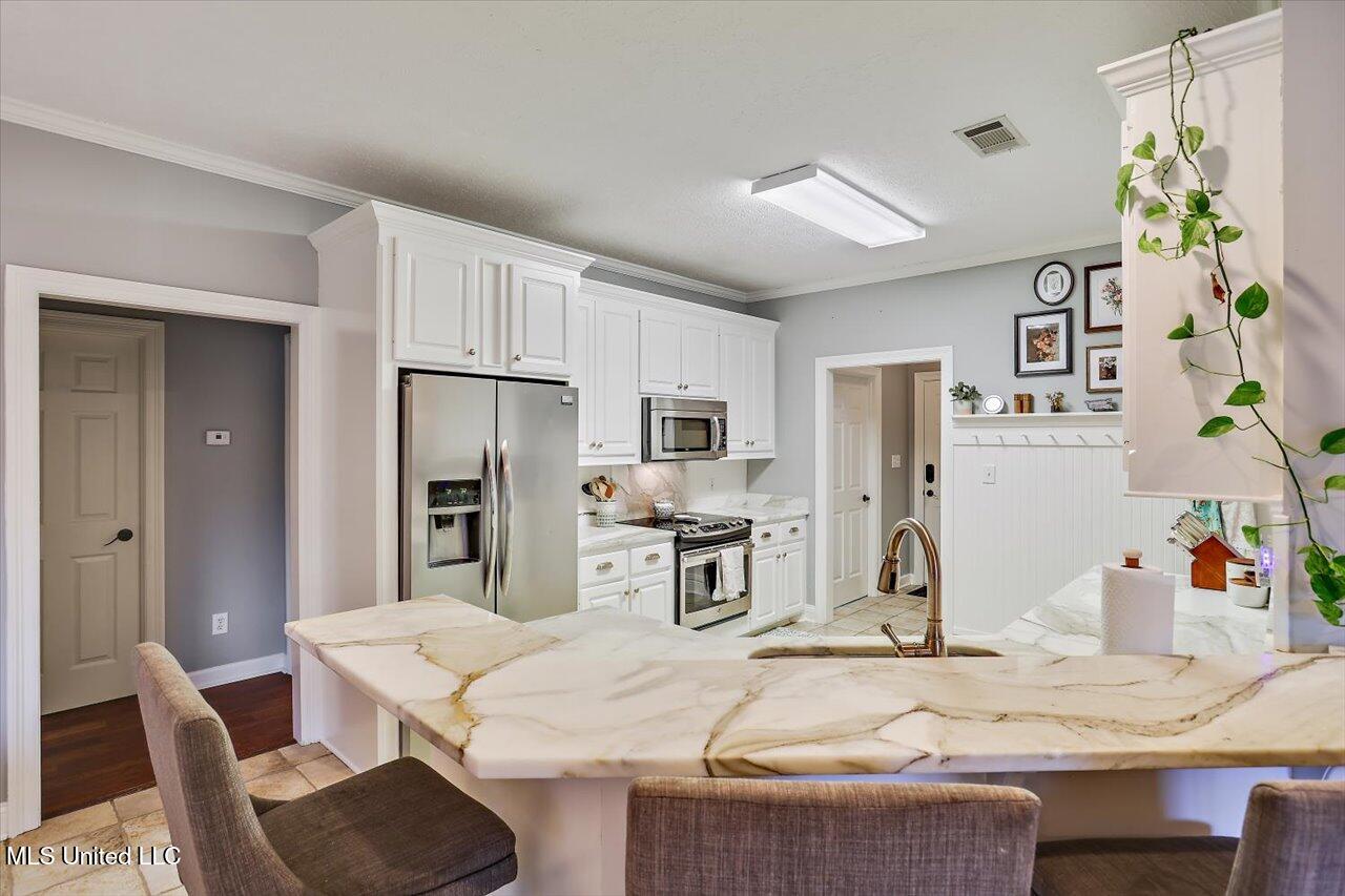 106 Baileys Ridge Circle Clinton, MS 39056 - Photo 14 of 29 12-106 Baileys Ridge Cir