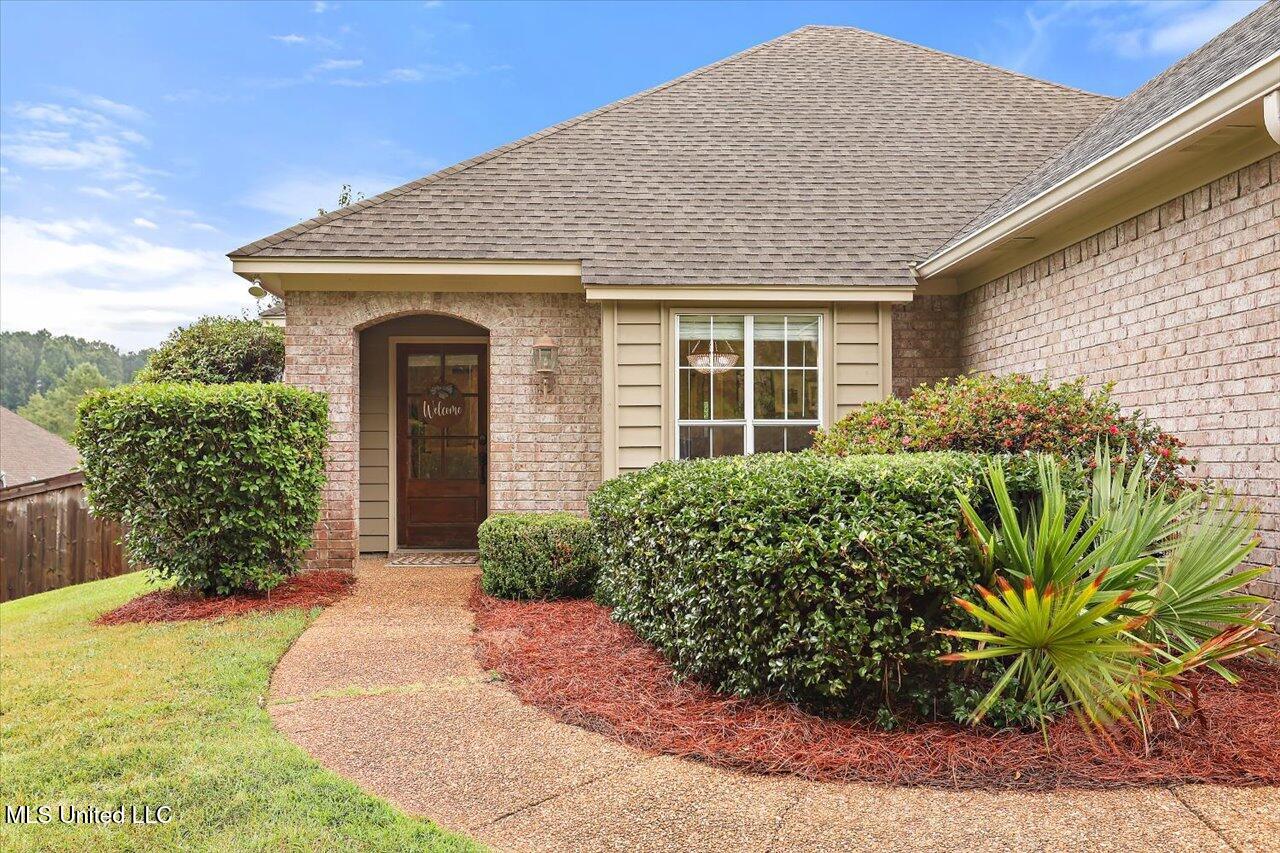 106 Baileys Ridge Circle Clinton, MS 39056 - Photo 3 of 29 03-106 Baileys Ridge Cir