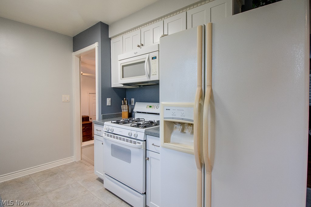 30825 Clarmont Road Willowick, OH 44095 - Photo 13 of 28