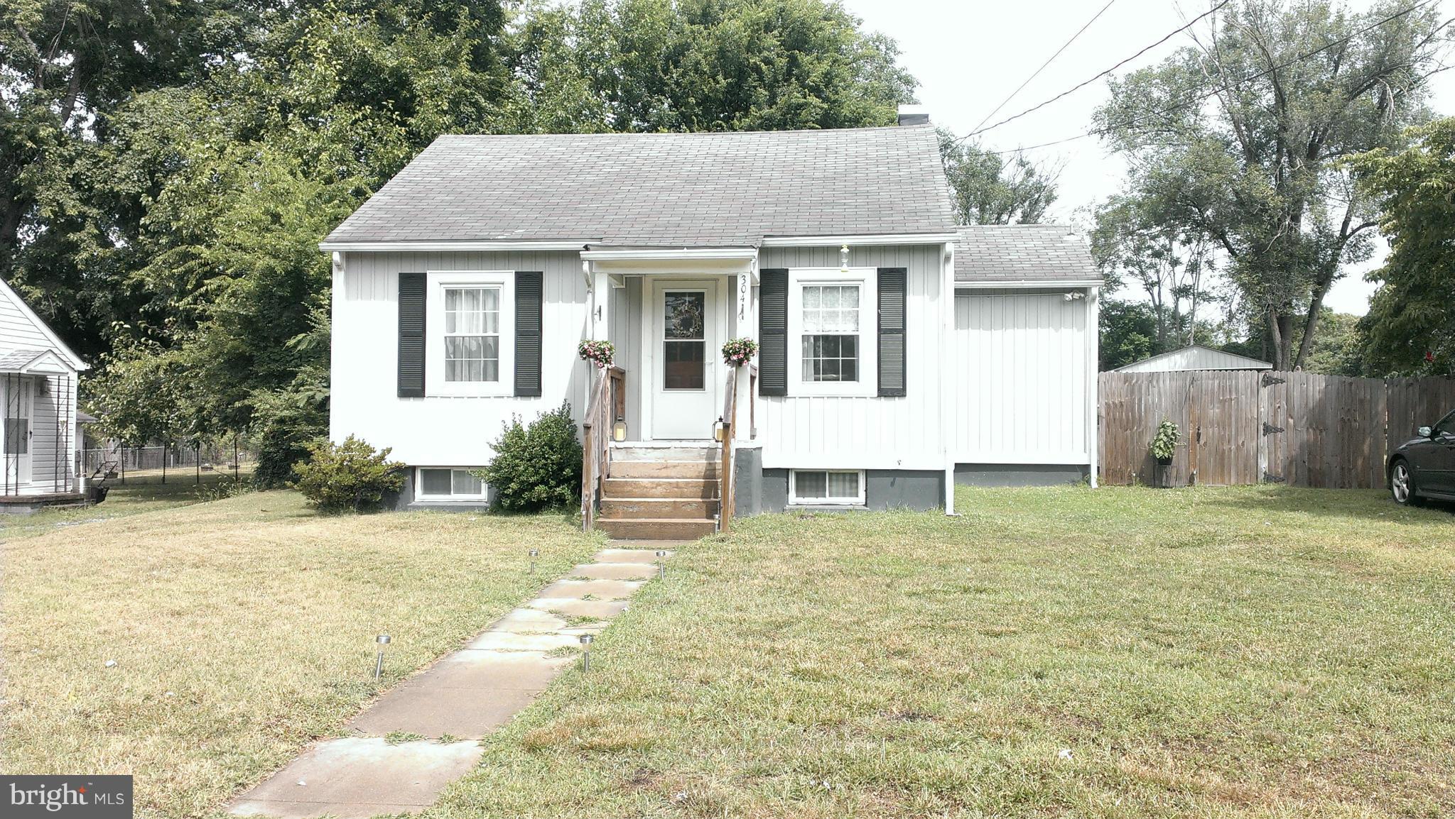 304 Leonard Road Fredericksburg, VA 22405 - Photo 2 of 18 Exterior (Front)