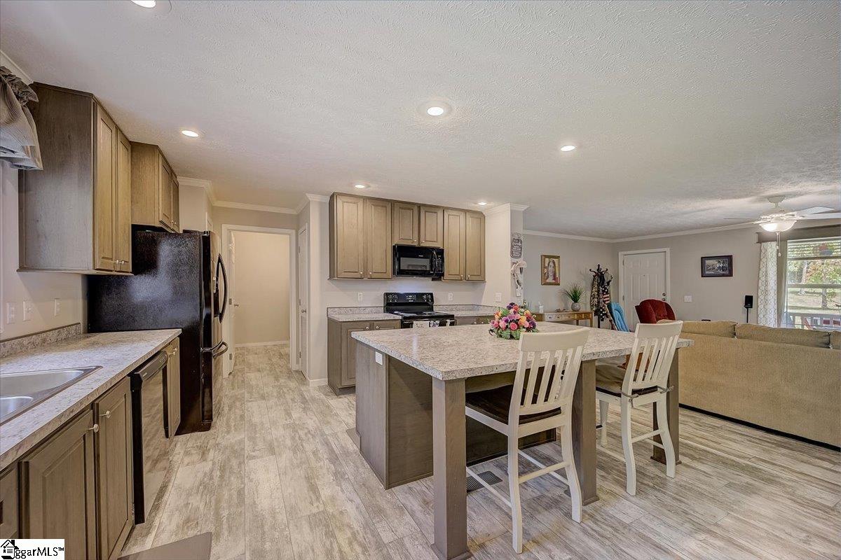 333 Lenhardt Road Easley, SC 29640 - Photo 14 of 35