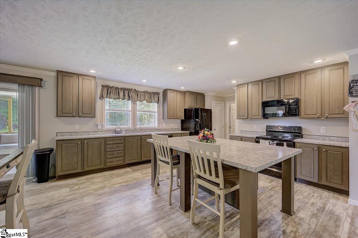 333 Lenhardt Road Easley, SC 29640 - Photo 15 of 35