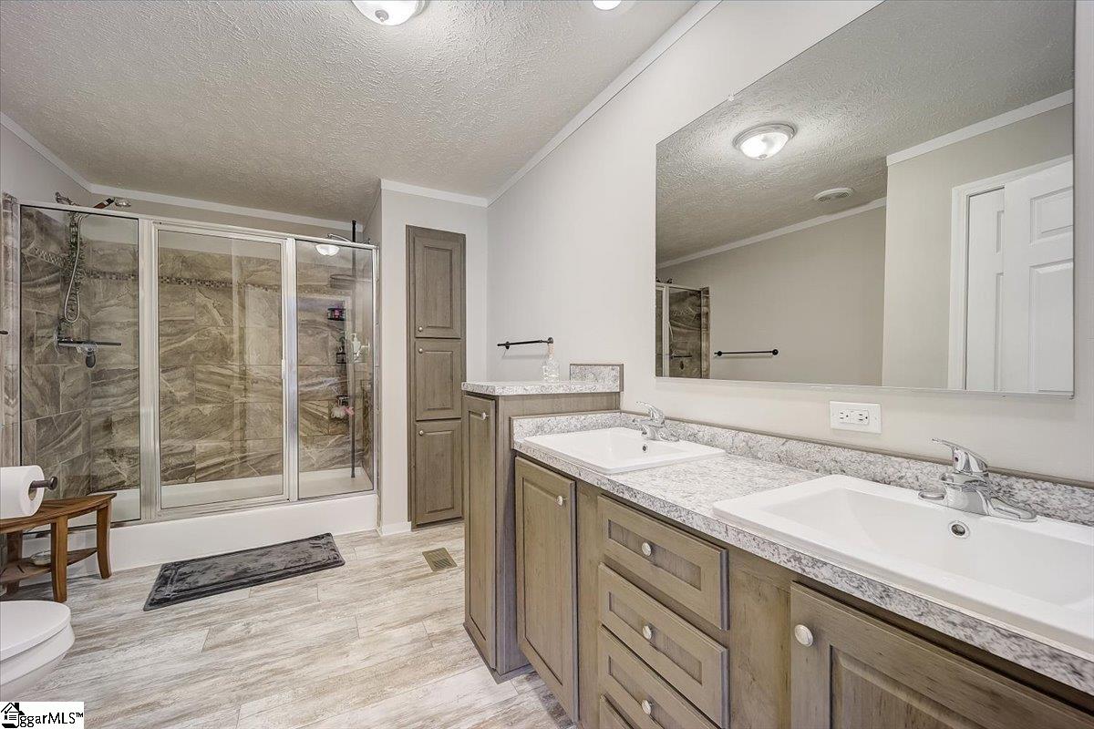 333 Lenhardt Road Easley, SC 29640 - Photo 21 of 35