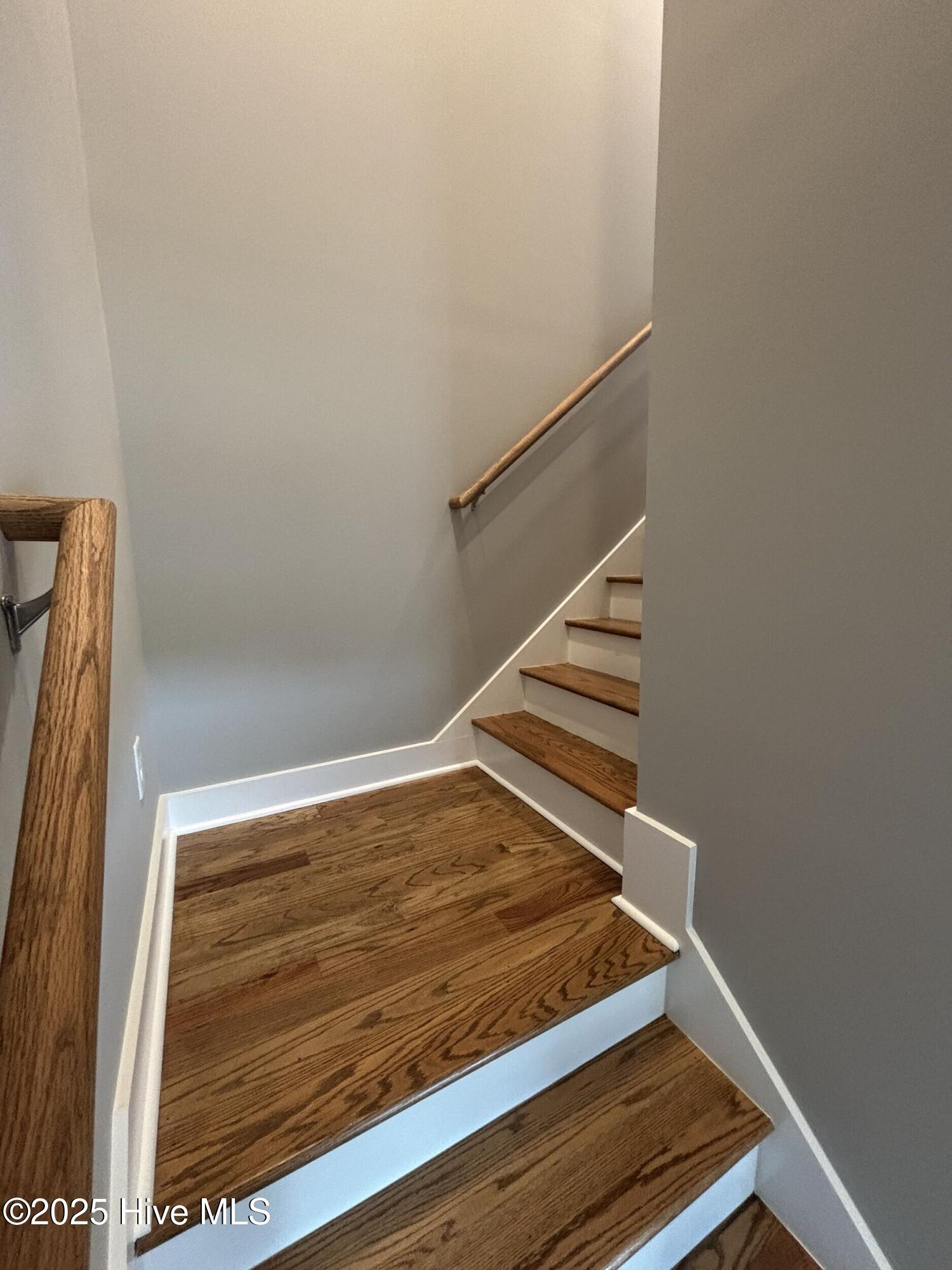415 Newell Road Snow Hill, NC 28580 - Photo 10 of 18 Stairway platform