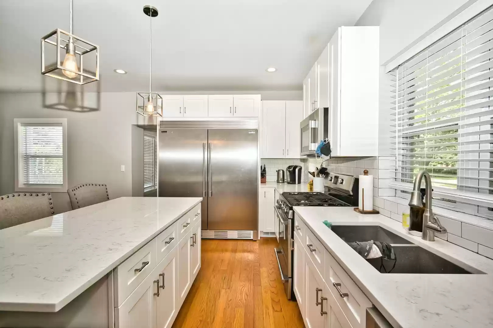 643 Oriole Avenue Park Ridge, IL 60068 - Photo 11 of 31 a kitchen with stainless steel appliances granite countertop a sink a stove and refrigerator