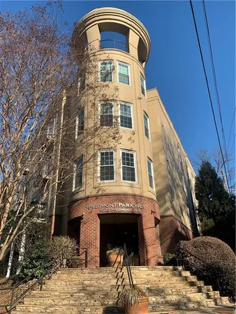 $2,190 | 1029 Piedmont Avenue Northeast, Unit 304, Atlanta, GA 30309