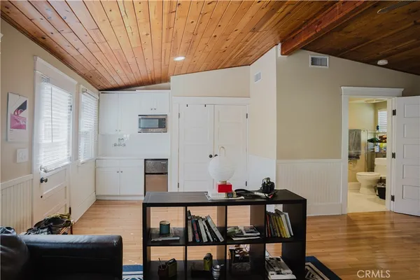 $1,495,000 | 262 North Cambridge Street, Orange, CA 92866