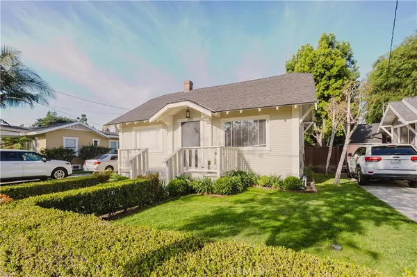 $1,495,000 | 262 North Cambridge Street, Orange, CA 92866