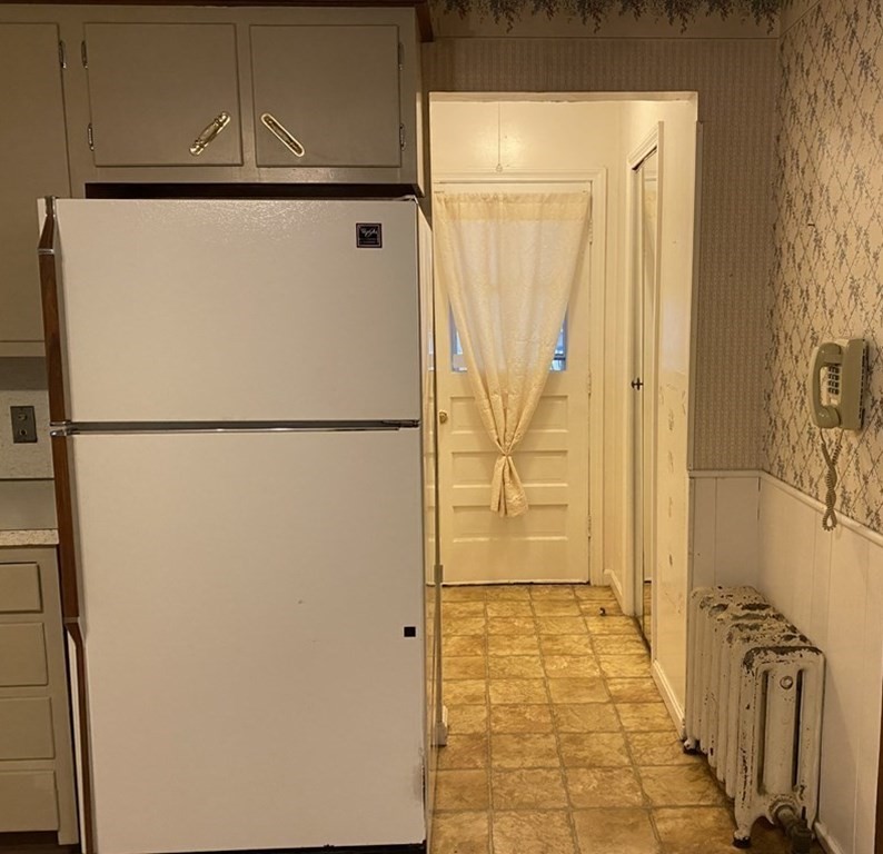 40 Alvin Street Springfield, MA 01104 - Photo 17 of 38