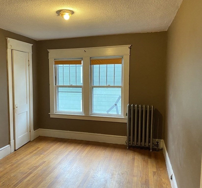 40 Alvin Street Springfield, MA 01104 - Photo 21 of 38