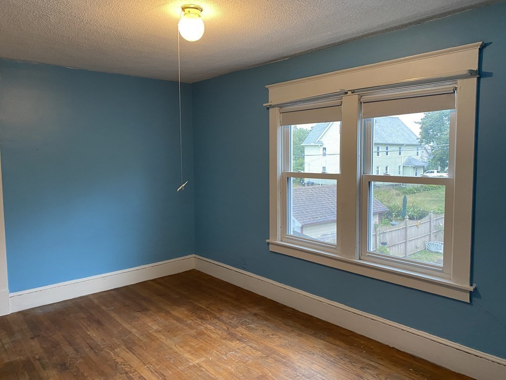 40 Alvin Street Springfield, MA 01104 - Photo 25 of 38